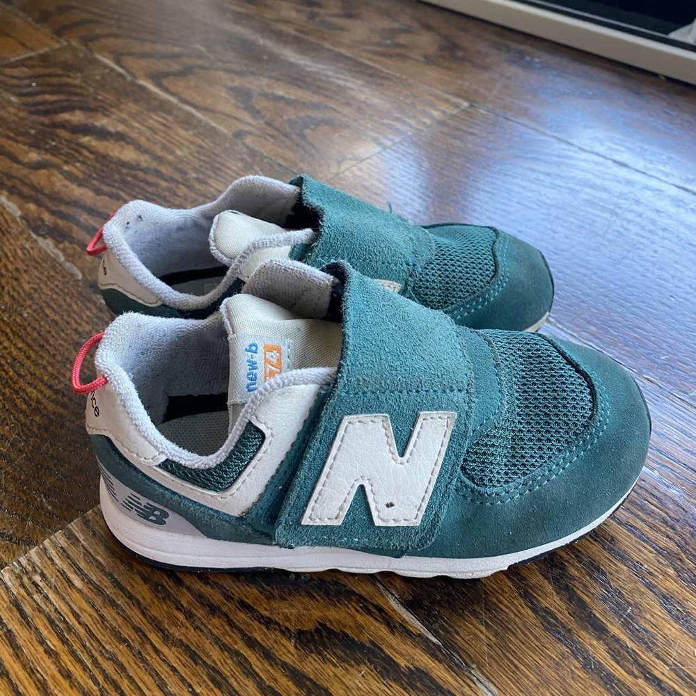New Balance 574 kids toddler size 8.5
